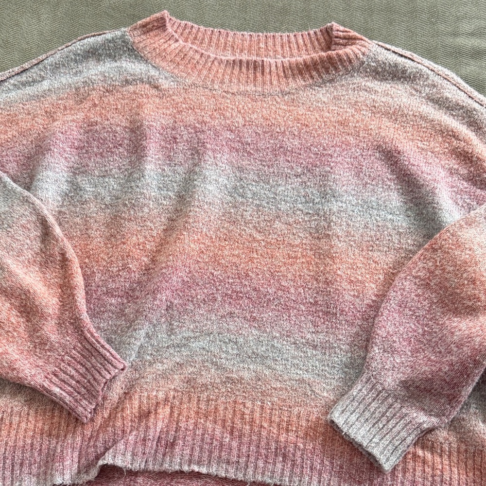 American Eagle Outfitters Pink and Gray Crew Neck Sweater
